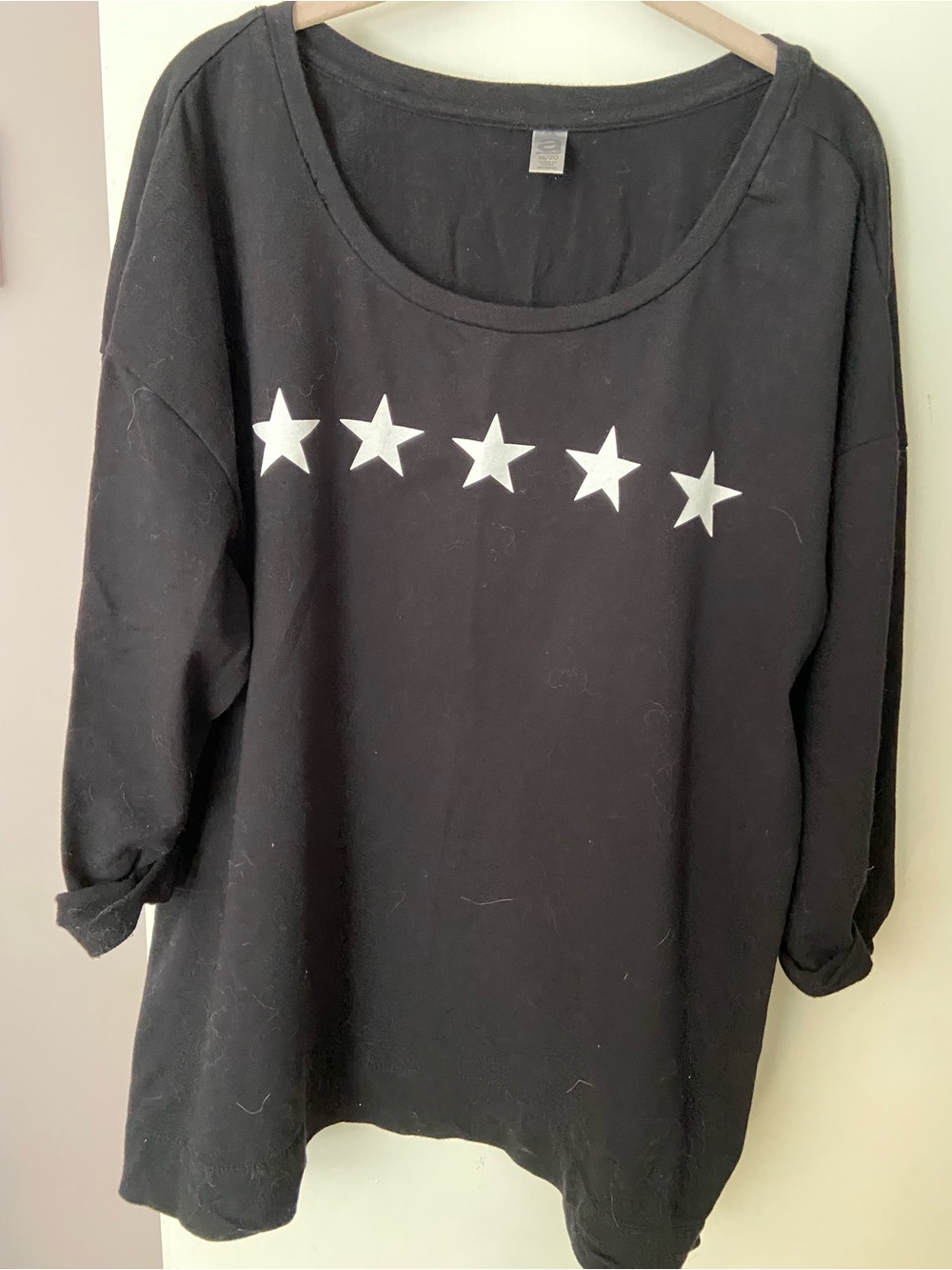 Avenue 3/4 sleeve lightweight sweatshirt